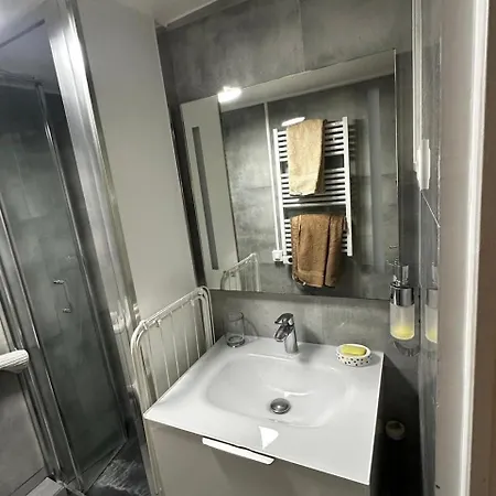 Apartment Rive Gauche *